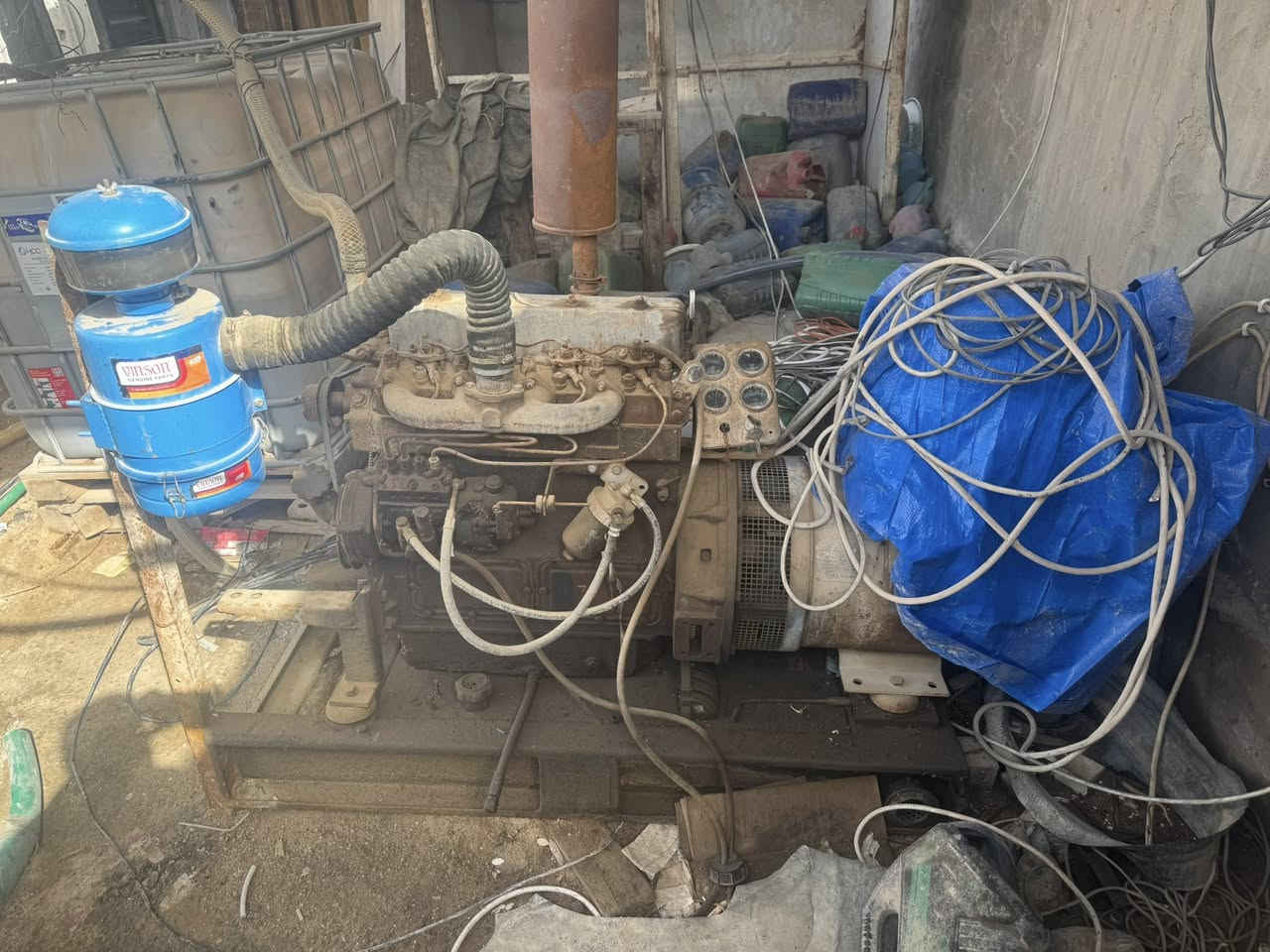 ‏مولدات اثنين شغالات للبيع صرت أبي الحين لأكون عندي بناء بسعر مناسب جدا خبروني على هذا الرقم ***********
