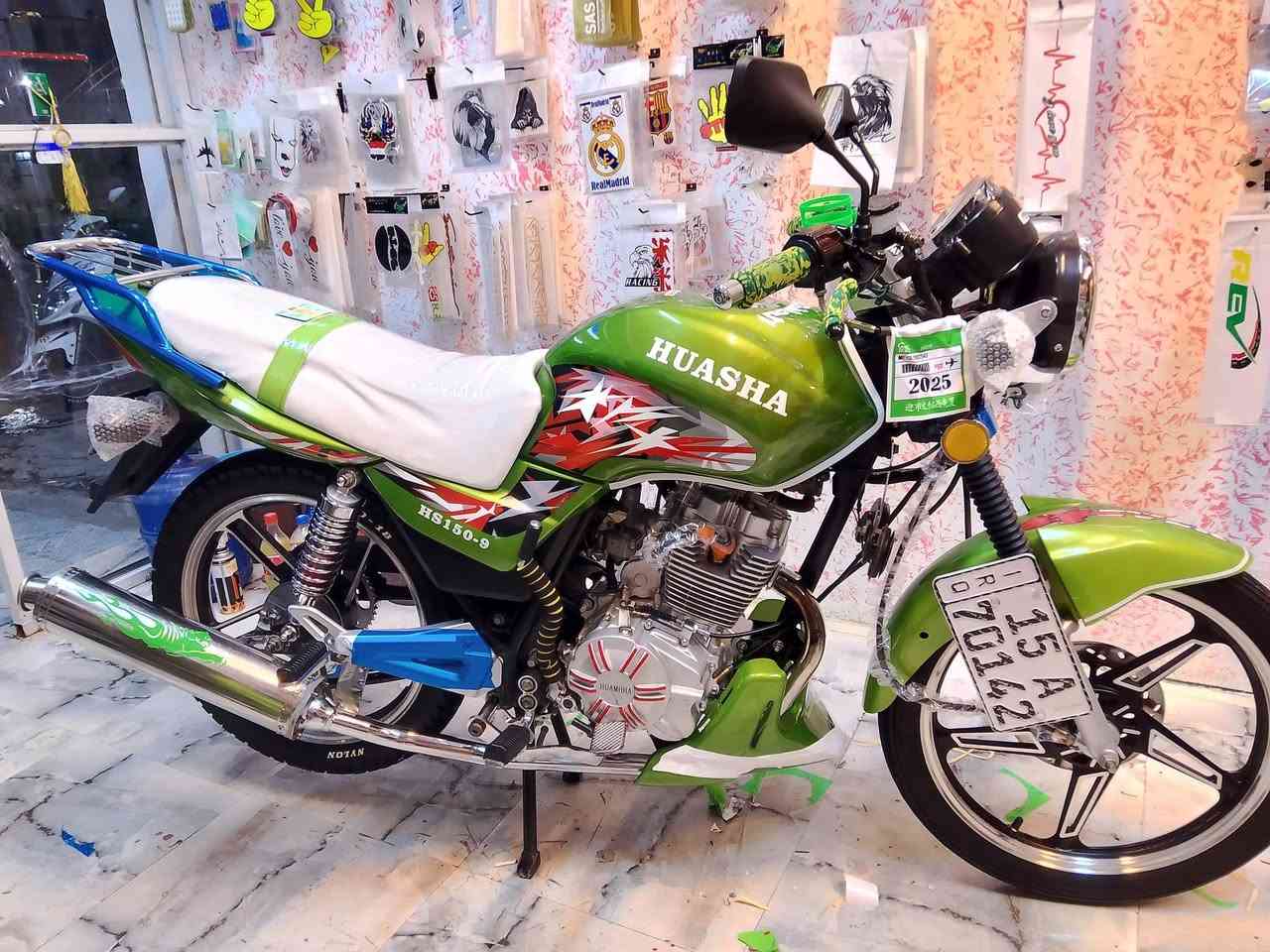 دراجه هيوشه  مسجله لوحات انكليزي وسنويه حيل جديده اي نقص مابي السعر (مليون و 350)
الاستفسار *********** المكان رمادي التاميم
