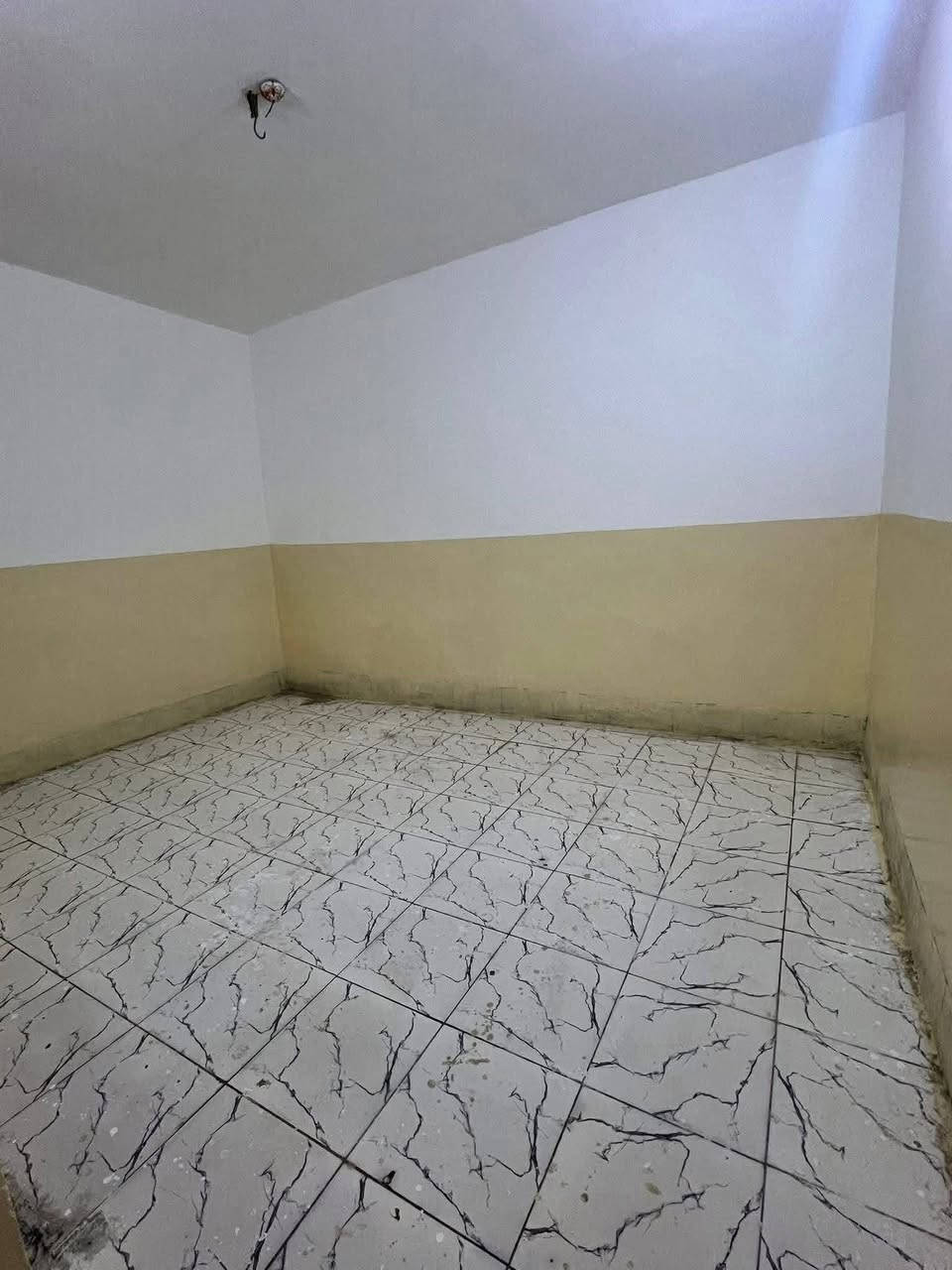 بيت ايجار 
بحي ميسان 
غرفتين مع صاله مع استقبال مع مطبخ مع صحيات 
سعر الايجار 325 اجور المي والكهرباء على صاحب البيت


**إذا كنت صاحب هذا الإعلان وتريد حذفه لأي سبب، رجاءا أرسل رسالة إلى الدعم الفني**