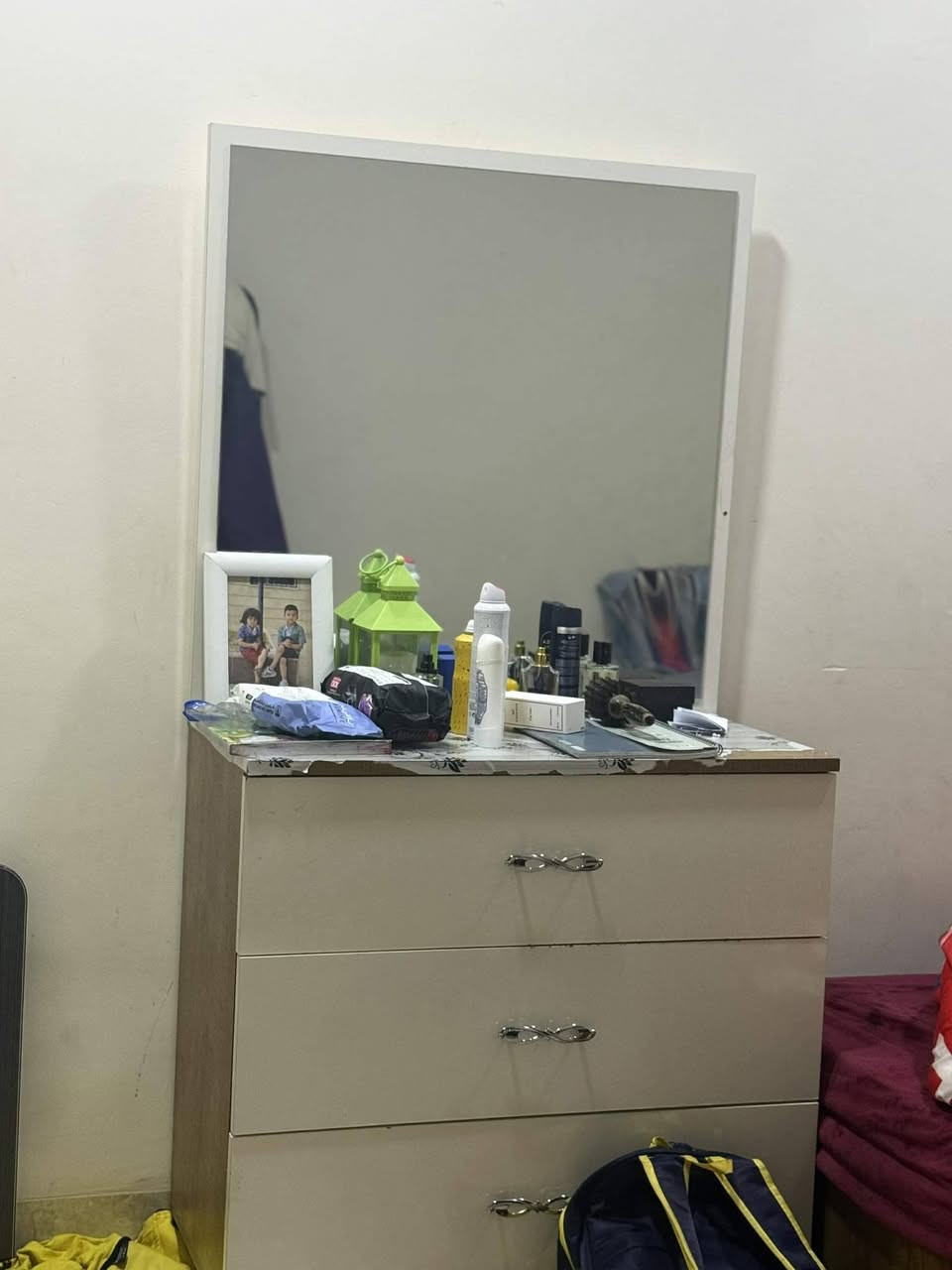 #للبيع جربايه نفرين ويا كومدي وميز تواليت السعر ١٠٠
عنوان كركوك راس دوميز


**إذا كنت صاحب هذا الإعلان وتريد حذفه لأي سبب، رجاءا أرسل رسالة إلى الدعم الفني**