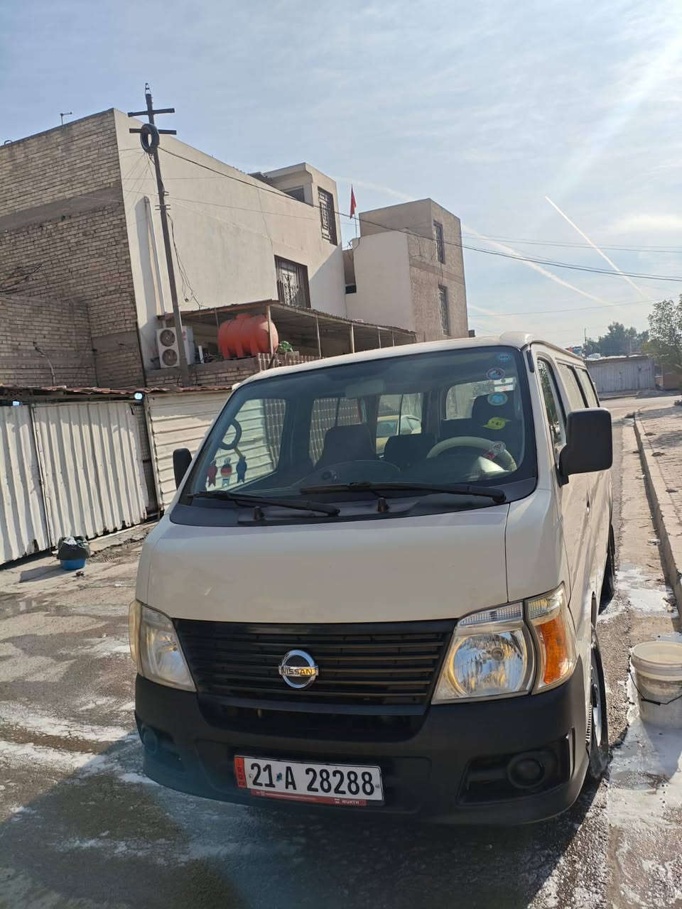 كيا نيسان اورفان موديل 2011
خاكيه مكفولة ماعدا بيها ضربه صغيرة  بصفحه  رقم سليماني *********** خاص
