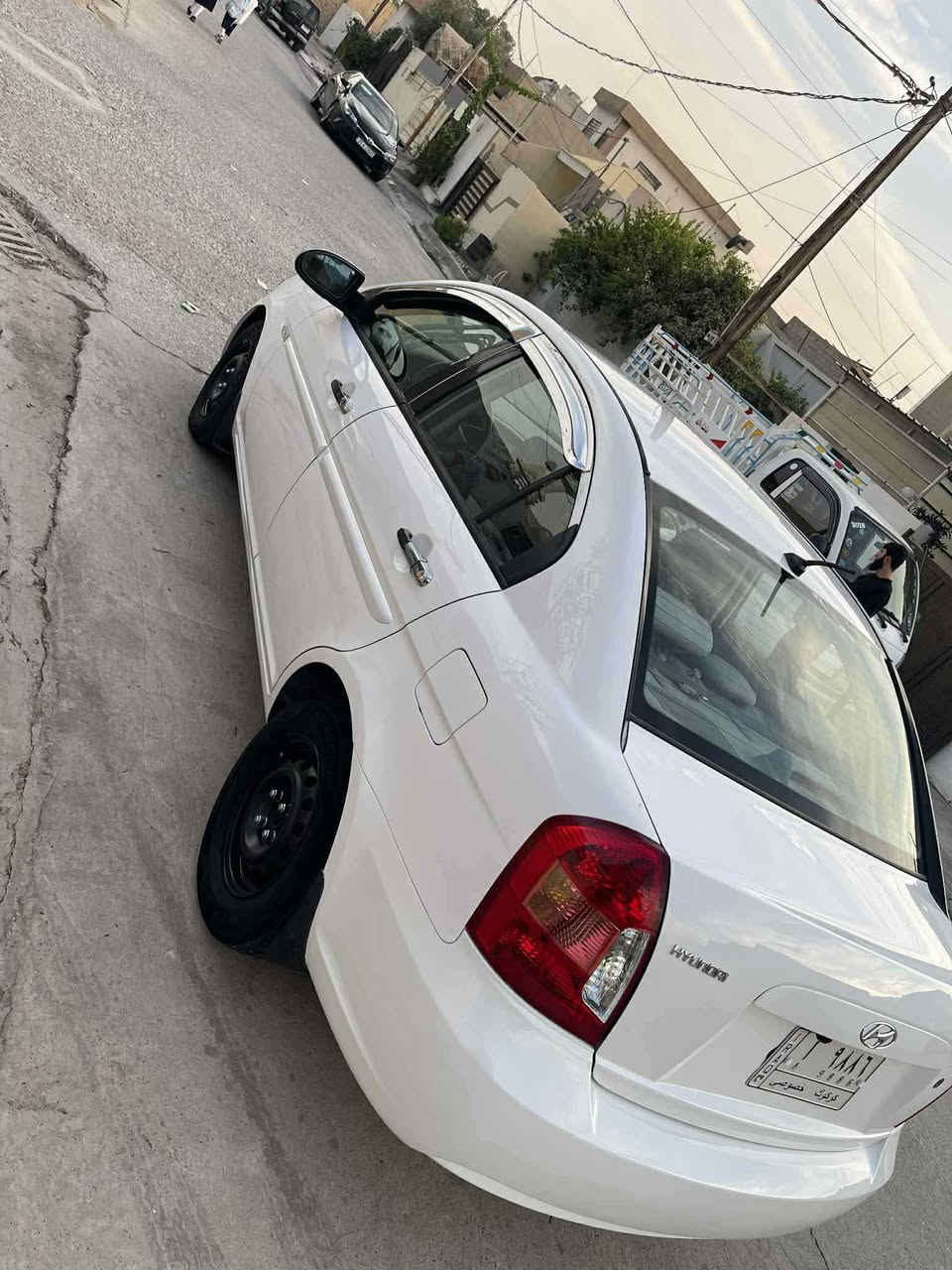 سلام عليكم 

اكسنت للبيع 
موديل 2009 
لون الابيض 
گير عادي 
نظام خليجي 
محرك 16 
شاشة ايبات و كامير 
رقم كركوك 
سنويه لحد 2027 مشروع وطني 
كير محرك بشرط 
4 تايرات جديد 
ضررها ربع جاملغ صبغ 
مكان كركوك 
سعر 83 وبيها مجال 
***********
*********** كركوك, العراق
