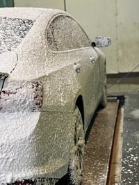 ماليبو موديل 2020 سياره نضيفه بيه 3قطع سياره جهازه ونضيفه كير مكينه تا...