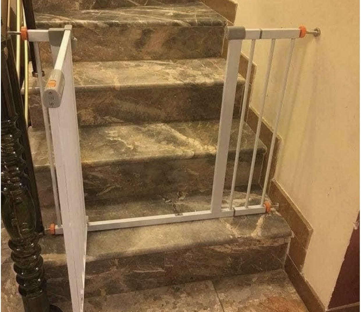 باب حماية الدرج تفيد الي عدهم اطفال كلش اخو الجديد عملية و قوية ع الفحص
سبب البيع الانتقال لبيت جديد
الشراي يدخل خاص ننطي رقم و عنوان


**إذا كنت صاحب هذا الإعلان وتريد حذفه لأي سبب، رجاءا أرسل رسالة إلى الدعم الفني**