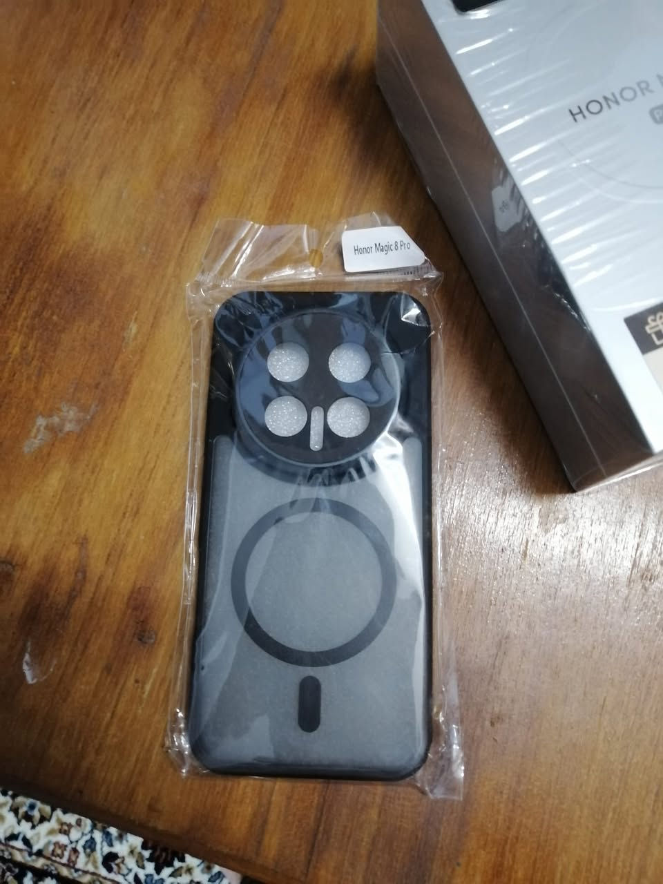 سلام عليكم عندي هونر ماجك 8 برو جديد مستخدم يومين مع هدايه كفر ماكسيف فقط لون اسود ذاكر 512 باكيت موجود كول ملحقات جهاز موجوده امانة الله جديد.سعر عل خاص رقم *********** للإستفسار الاتصال. 📱
