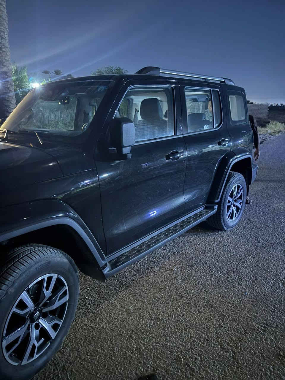 مساء الخير 

من صفحة كريت وول للسيارات المستعملة نقدم لكم 

تانك 300  هايبرد

السيارة فول مواصفات 

عداد المسافة 10000  KM

لون اسود/ موديل 2026 

للإستفسار اكثر الرجاء الاتصال على رقم الهاتف او مراسلة الصفحة عبر الماسنجر 
*********** 

العنوان / بغداد النهضة شارع المعارض الرئيسي شركة نهج العراق
