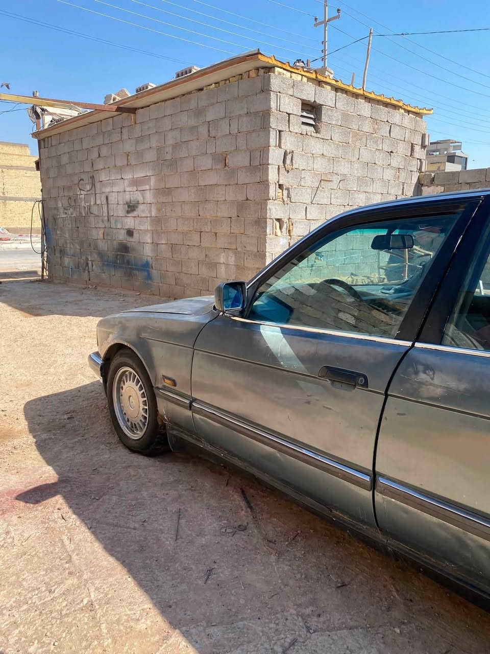 سلام عليكم بيئم 735للبيع والمراوس بكلشي مكينه وكير بلاديات محرك مفتوح مو مسكر مكينه وحداديه وتخم تاير جديد سياره نقصها فقط كلجات كير هيه تمشي أبيع كير كايم سياره تمشي باتري 90جديد سياره مكفوله من الضربه والصبغ سياره بلاديه وحلوه وجاهزه كهربائيات كلها شغاله تبريد ثلج 🧊 فقط راديترً انزرفتً فقط رقم أنبار مشروع وطني سنويه جديده تحويل مباشر السعر 20وبيها مجال مكان كربلاء رقم الهاتف ***********
