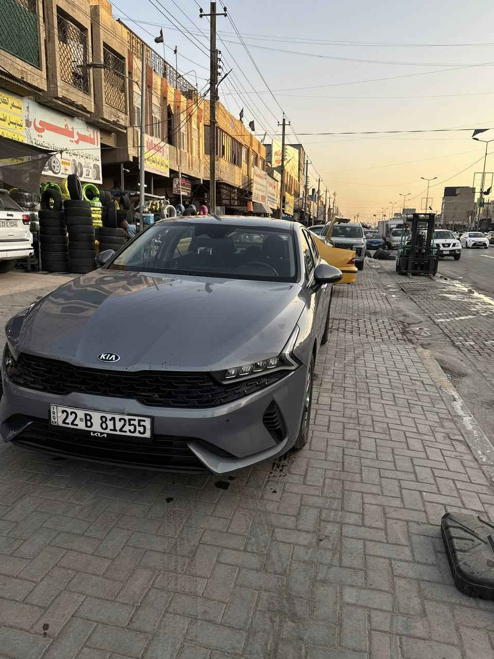 السلام عليكم
k5للبيع 
وارد امريكي ضرره موضح بل صور 
ماشيه٦١ 
نص فول 
سياره حلوه وجاهزه 
محرك 1600 تيربو 
رقم اربيل ب اسمي 
مكان السياره بغداد 

الاستفسار ***********
