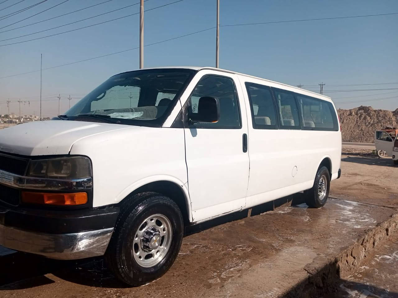 سلام عليكم فان سفانه موديل 2008 سياره كفاله عامه من الضربه ولعيب الشرعي شرط الكير ولمكينه ولأكسن شرط تخم تاير برجستن رقم بغداد دولي بأسمي ما مطلوبه ولا ربع خطه بصرة بغداد تبريد شغال كهربأيات عامه شغاله عنوان البصره الزبير السعر 95 وبيه مجال رقم ه‍ ***********/ ***********
