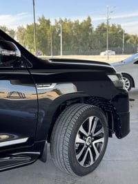 ياالله من رخصه الادمن تويتا لاندكروز موديل2019 ساز اصل محرك 4000الف جل...