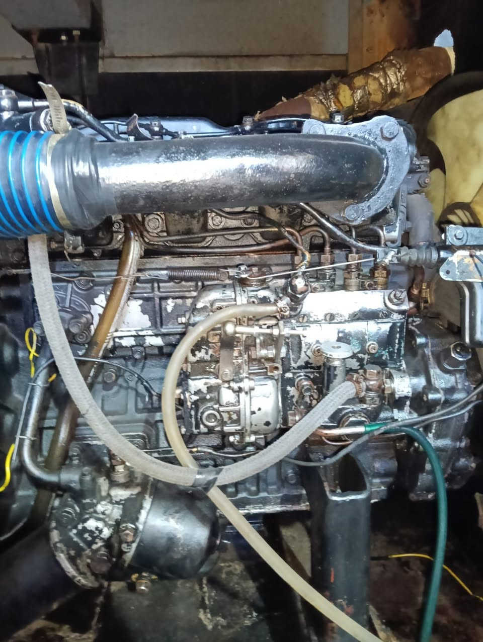 للبيع 
مولد اسوزو 45 كيلو على موبينه استنفورد انجليزي 
العنوان البحيرة ايتاى البارود 
01001855716
01112288541


**إذا كنت صاحب هذا الإعلان وتريد حذفه لأي سبب، رجاءا أرسل رسالة إلى الدعم الفني**