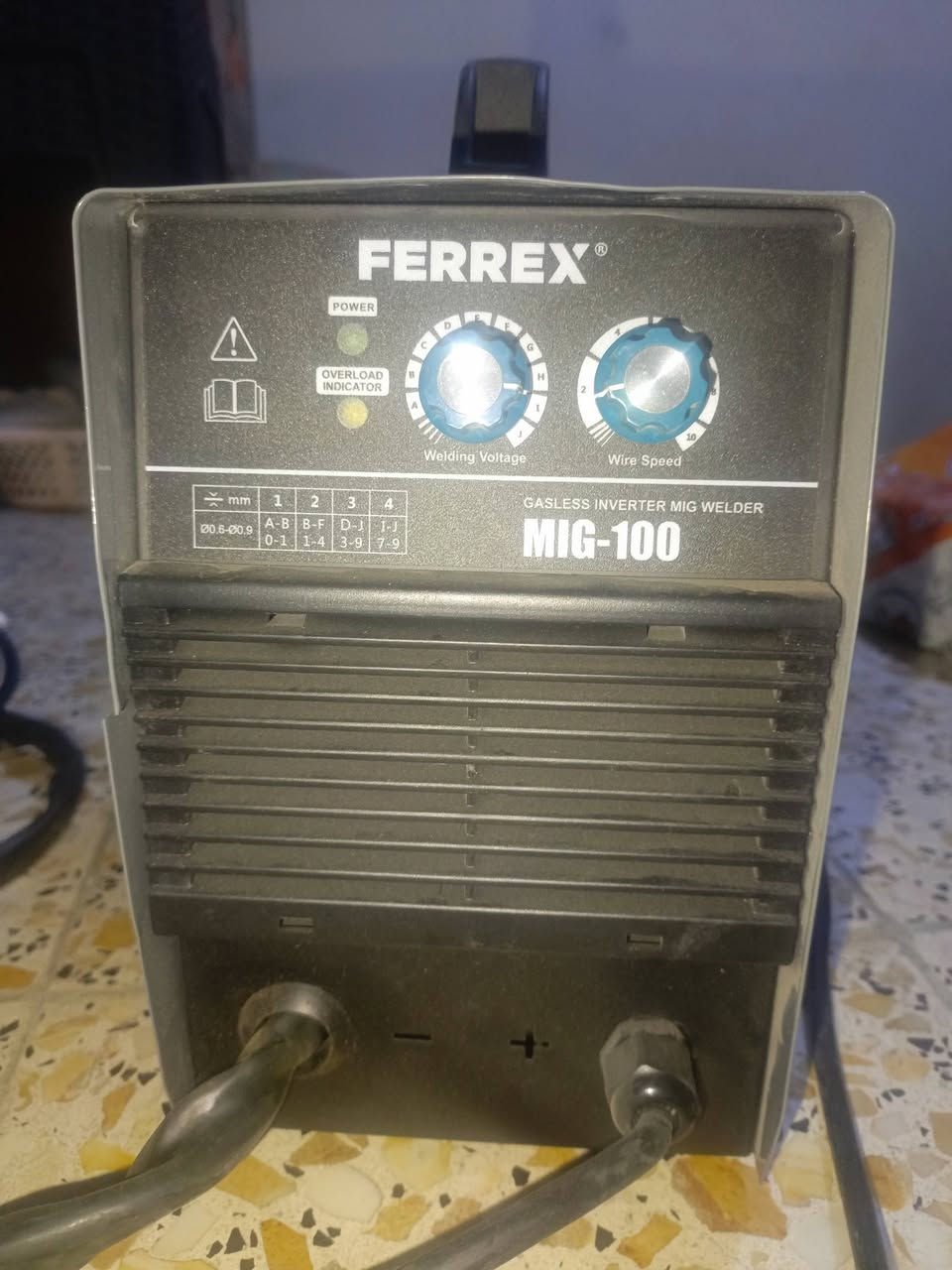 ماكنه لحام مك لو تك ماعرف المهم بيه بكره سيم للبيع مكاني بغداد الشعب سعر٧٠ الف للاتصال واتساب ***********
