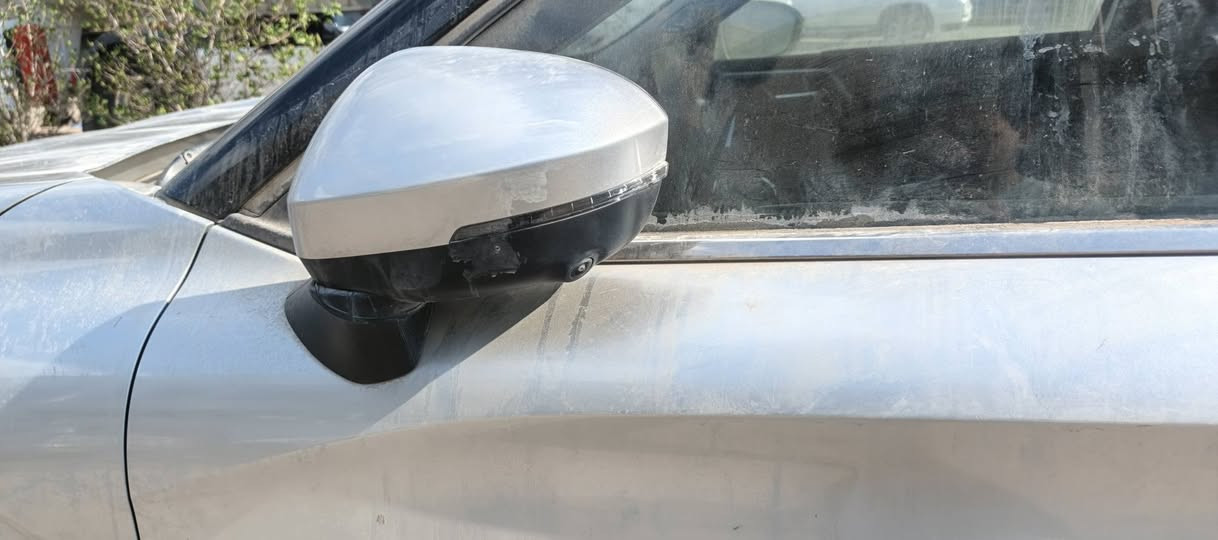 ميتسوبيشي اوتلاندر se 2024 فول مواصفات للأخير بصمة خمس كامرات حساس امامي خلفي رادارات امامي خلفي جانبي كشن كهرباء و جلد و تدفئة قيادة الية سبعة راكب تبريد خلفي امامي ثمن وضعيات قيادة سايد بريك بصمة السيارة غرق بعدها ما مصلحة راح ابيعة لغرض البناء مكفولة من قطرة الصبغ عدى طخة بالجنطة صغيرة كلش العنوان بغداد البلديات السعر 165
*********** متوفر واتساب
