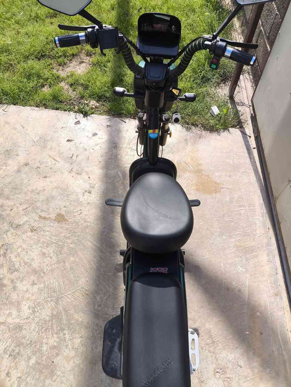 سلام عليكم دراجه شحن للبيع موديل
الحديث يعني مو القديم
من شركه العالميه HIS
مستعمل قليل جداً جداً 
دراجه بحالة الوكاله 
ماشي 600 كيلو يعني بعدة مصاير الف 
المواصفات السرعة 99 كير 4 نمر 
بلوتوث نظام رجوع للخلف شاشه دجتال 
تشغيل عن بعد بنظام البصمه والسويج 
السعر ٤٠٠بي مجال مكاني ديالى .المقدادية


**إذا كنت صاحب هذا الإعلان وتريد حذفه لأي سبب، رجاءا أرسل رسالة إلى الدعم الفني**