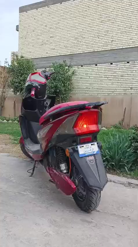 دراجه شحن للبيع جاهزه من كلشي بريك أمامي خلفي شغال لايت أشاير كله شغال سعرها 300 وبيها مجال  للاتصال 👇�

***********

*********** واتساب
