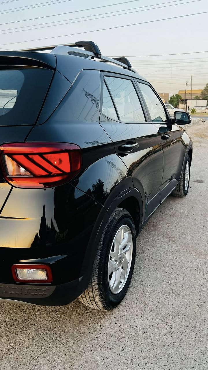 السلام عليكم
هونداي فينو 2024    

دخول جديد بدون رقم السيارة نضيفة وحلوة

فول مواصفات عدا الفتحة

ماشيه ١٢ الف فقط

الحادث موضح بالسونار 
جاملغ ايسر امامي  
محرك : 1600 دبل نوزل

السعر ١٢٨ ورقة وبيها مجال بسيط

🔴 الـــــمـــواصــفـــــات 🔴

📍 اشاير بالمري

📍 لايت زينون لد

📍بصمة تشغيل + بصمة ابواب

📍شاشه ايباد كبيره وسطيه

📍كاميرا خلفيه دواره

📍رادارات أمامي خلفي جانبي

📍تحديد مسار 

📍مثبت سرعة 

📍تحكمات ستيرن كامل

📍3 انظمة قياده

📍تدفئة بالستيرن والكشنات 

📍راكات قمارة

رقم الشاصي kmhrc8a34ru310076

*********** متواجد واتساب  

مكاني بغداد  ‎
