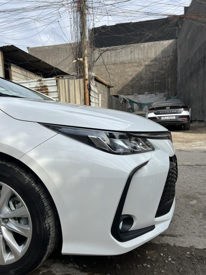 تيوتا كورلا موديل 2025هايبرد شكل الخليجي
فول مواصفات عدا كشن الكهرباء 
بصمة رادار تحديد مسار كروز سرعة اوتو هولد هند بريك بصمة سلايد روف كشنات جلد شاشة تدعم كار بلي مود درايف تبريد قطعتين خلفي وامامي منافذ تايب سي اشاير بالمري ومعروفة مواصفاتهة 
اخوان السيارة كفالة عامة عدا (شخط جدا بسيط بكد الاصبع ) 
السيارة بوضع الزيرو (ماشية 5) فقط 
باسمي تحويل مباشر 
السعر 
عنوان بغداد/الدورة شارع ابو طيارة 
السعر /159 
رقمي /***********
