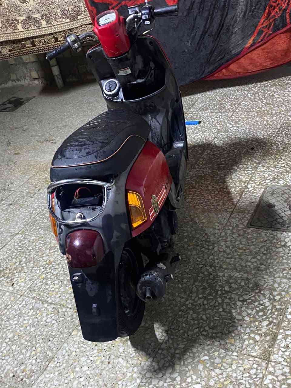 للبيع ماكس بوليس سعرها 325 مكان بغداد بلديات *********** شغاله نكره سلف
