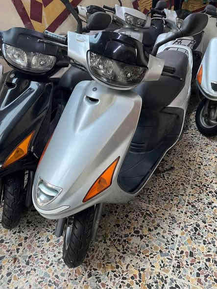 السلام عليكم ورحمة الله 
دراجات نوع فورتي ياماها كرستال ياباني اصلي جديد رمبة. 
بغداد مدينة الصدر *********** بغداد
