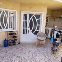 بيت 100 متر للبيع 🏠  الواجهه 7 متر  نزال 14 متر   بناء نضيف جداا💥  يحت...