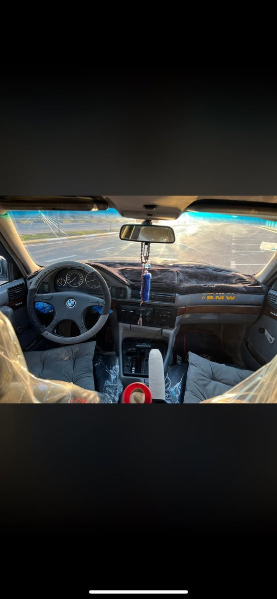 سلام عليكم بي ام ٥٢٥ مسكر كير ئوتوماتيك سيارة مةكفول كةفالة عامة مةشروع وطني سةنةوية جديدة ٢٠٢٨بسمي  كامل جاهزة  سيارة بشتر تحويل سعر٤٨ بي مةجال ***********
