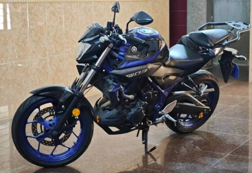 دراجة ياماها MT 03
موديل حديث 2020
 ياباني اصلي
الدراجة حجم 321 
مكينة 500cc
بدون رقم بدون اوراق دخول جديد
السعر 28 ورقة وبي مجال
الدراجة موجودة بالموصل الايسر
الشراي يتصل على الرقم ***********
