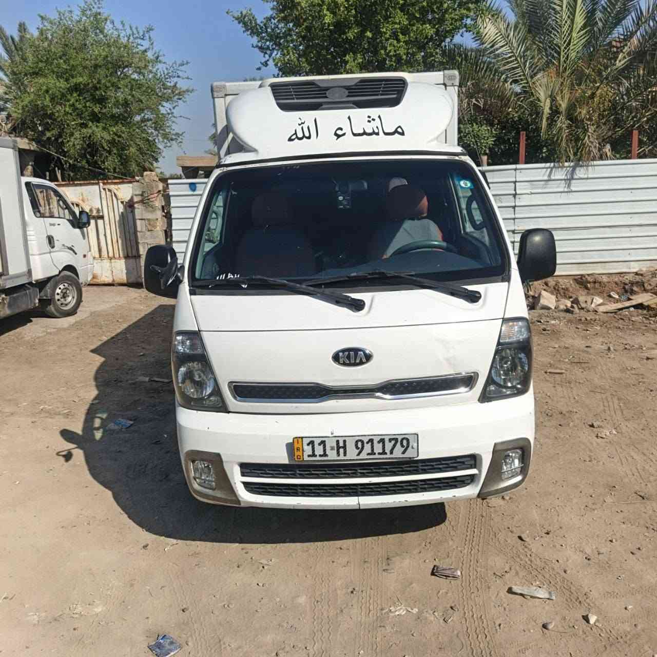 السلام عليكم ورحمة كيا براد مسكر سبع نمر موديل 2017 دبل كمبريسر ممشاها 168 الف السياره مامتعوبه بيها فقط طخه أسفل باب سائق ورصعات بل بنيد هم واضحه بصوره الباقي السياره كفاله على الفحص كير ومكينه واكسل خير من الله على الفحص مكانها بغداد الجزيره السياحيه السعر ١٨٥ وبيها مجال 
***********
*********** واتساب
