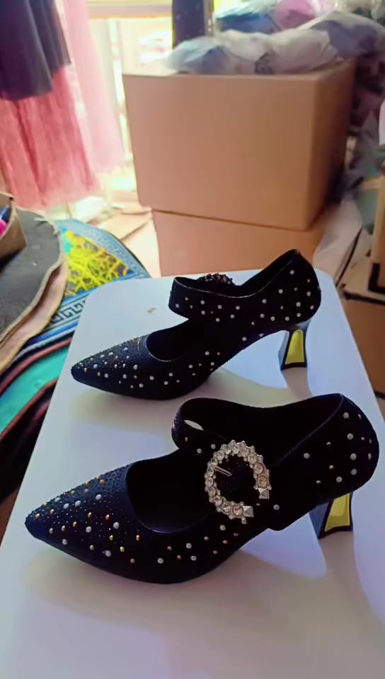 العنوان زبيديه حي الزهراء بيت عبد الهادي ابو فراس خلف مدرسه القيروان 😍 *********** 😍*********** السعر 8,000 دينار
