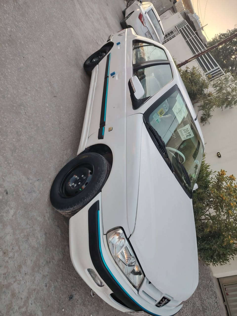 بيجو بارص 2012 سياره حلوه وجاهزه بيه قطعتين صبغ وهلالت لوره بيهن صبغ مكان سياره نجف كير مكينه تبريد حداديه سياره خير من الله كبل لشارع سعر 41 وبيه مجال  ***********
