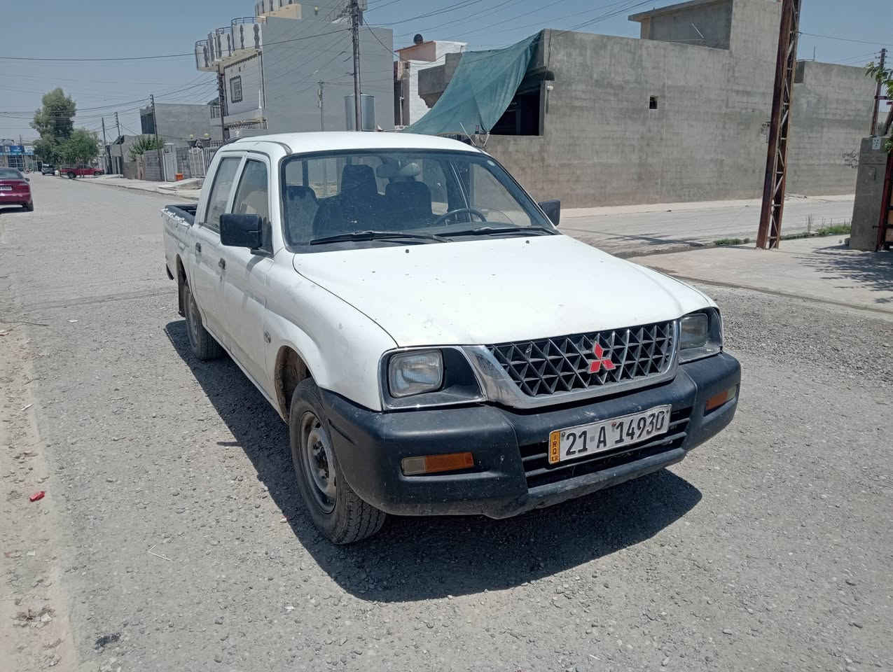 پيك اب ميتسوبيشي موديل ٢٠٠٢ رقم سليماني سنويه ساقطه صار سنه و نص .حزام صبغ .تبريد كهربائيات محرك و كير اكسل و كاردن و شيال و كله شرط ادامه كامله . عدا صدر و تايرات نص عمر . 
سعره ٥٧
***********
***********
عنوان كركوك
