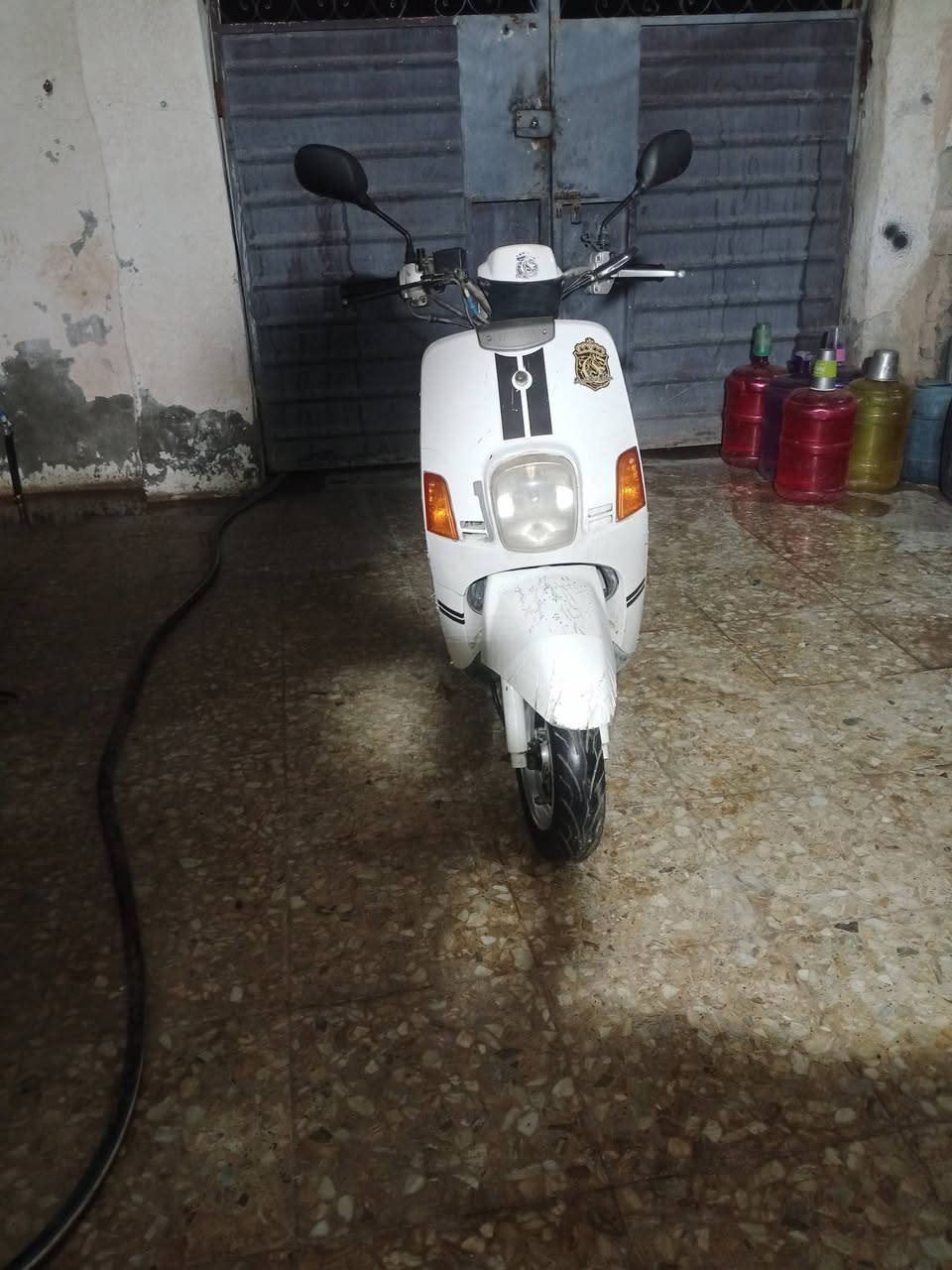 السلام عليكم ماكس بوليس للبيع او مراوس بدراجة كير بوكسر لو ايراني بيهة منفيس كاملة مكملة  ***********
