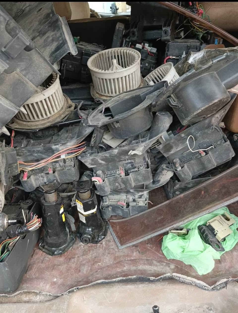 وجبة جديدة غراض بلايزر.. للاستفسار .... ***********
