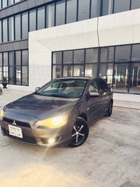 لانسەری قرش مۆدێل 2008 تەنها بۆ فرۆشتن دوپارچە بۆیاخ بێ ناوگرتن تایەی ...