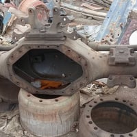 للبيع اكسلات مامي وخلفي مع كاردن مع  فلنجات مع هاف شفت ٠٧٨٢٩١٦٦١١٧