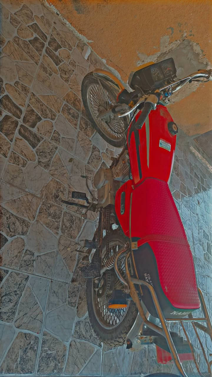 سلام عليكم شباب تأكير 2021 لبيع دراجه مرتبه واحد علئ واحد 
 ما مغسوله ابترابه وراق محرك ما مفتوح السعر 450 بيه مجال أو هاذا راقمي ***********
***********
