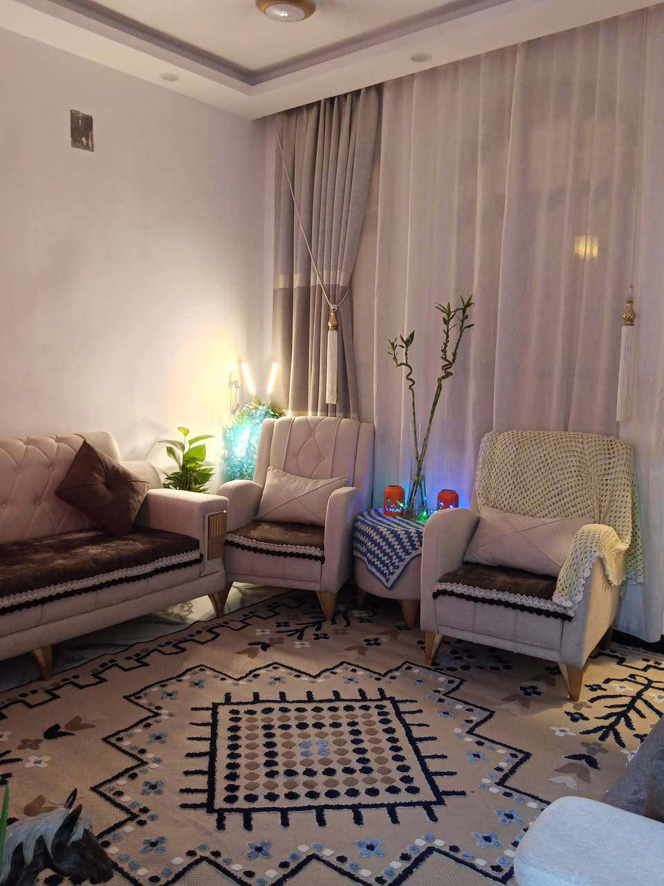 تخم موديل تركي 8 مقاعد جديد ممستخدم سبب لبيع صغر لمكان توصا سعر 600 وبي مجال بسيط


**إذا كنت صاحب هذا الإعلان وتريد حذفه لأي سبب، رجاءا أرسل رسالة إلى الدعم الفني**