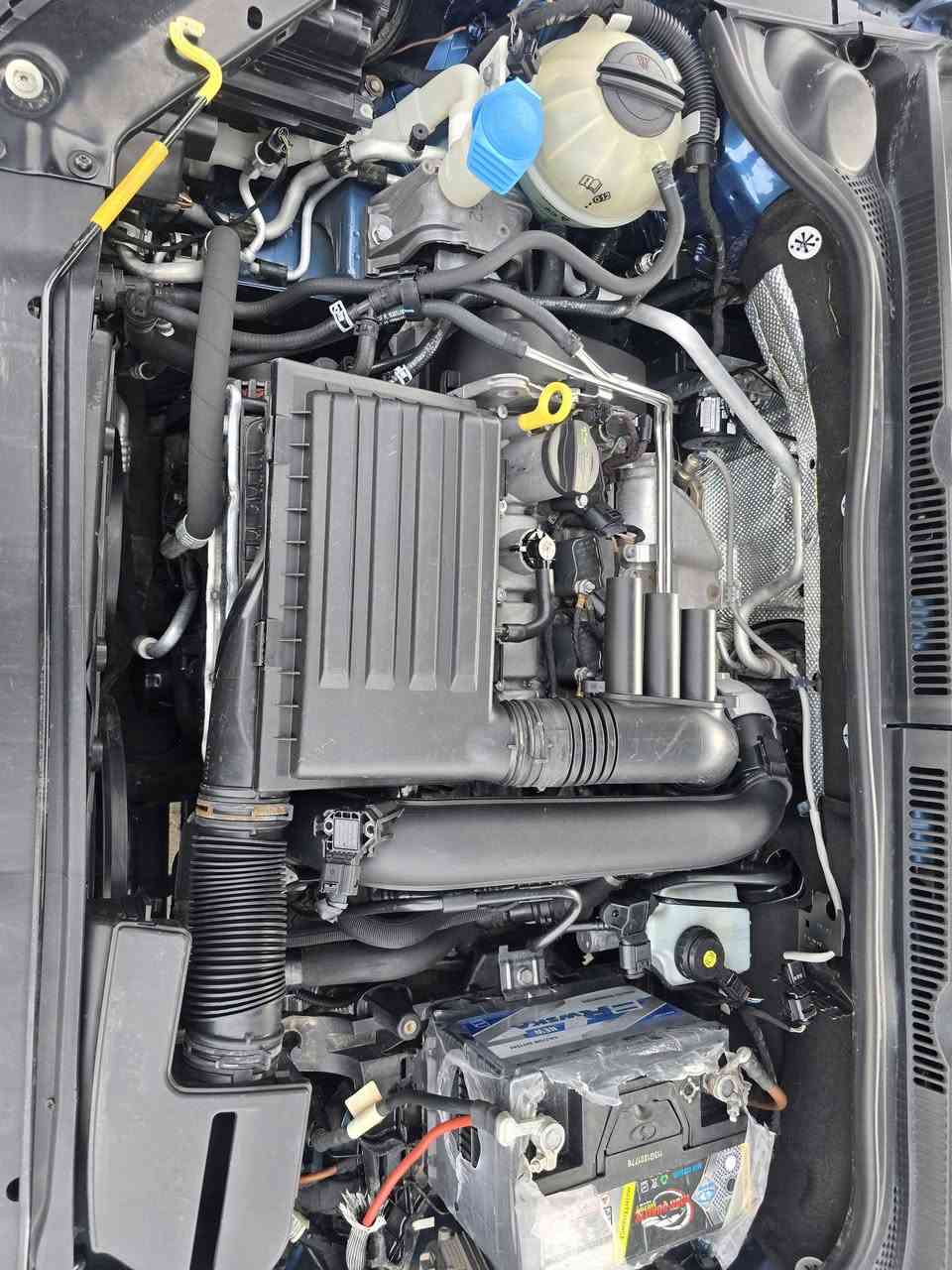 سلام عليكم جيتا 2017 كندي ⬇️
بيها جاملغ و بونيد صبغ 🏁
سياره نظيفه و مابيها نواقص 
📍مكاني كركوك 
للاستفسار ☎️***********
