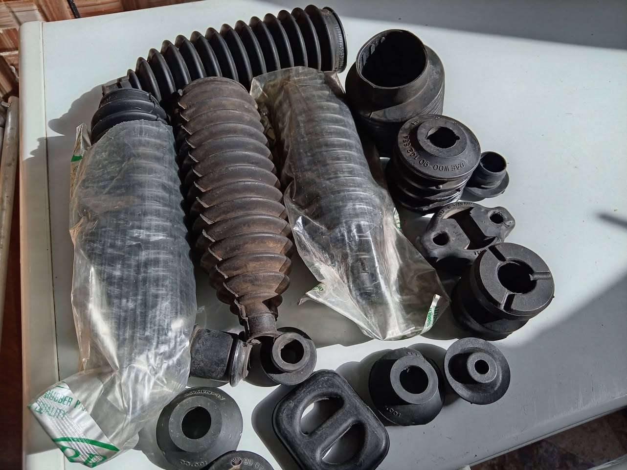 السلام عليكم هذه الأدوات خاصة البرنس أسعاره كالآتي   الداينمو فراشة مسكر والسلف سعر ٥٠ قفل مسطرة ونوزلات عدد٦ مسكر سعر ٣٥ الف قفل بلاستيك صدر ومش سعر ١٥ الف المسكنات عدد ٤ جديد سعر ٢٥ والبك لايت فراشة ٢٠ الف ويوجد أغراض اخرى


**إذا كنت صاحب هذا الإعلان وتريد حذفه لأي سبب، رجاءا أرسل رسالة إلى الدعم الفني**