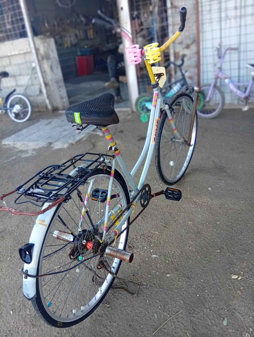 سلام عليكم للبيع باسكل ياباني المكان نجف عباسيه سعر 80وبي مجال قليل /***********
