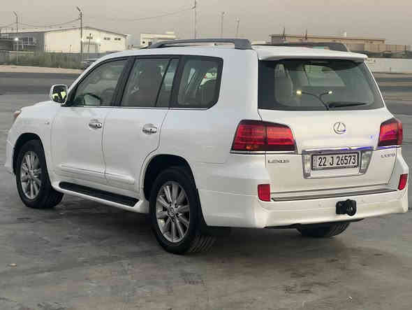 لكزز ٢٠١١ كفاله عامه حتى رصعه مابيها شرط السونار رقم اربيل تحويل بريم فول اعلى فئه داخل احمر معروف مواصفات البريم مكينه 5700 كفاله ممفتوحه كير كفاله السياره مكفوله من كلشي وجاهزه ع الاخر مكان السياره صويره واسط السعر 380 وماكو هيج سعر بلنسبه لنضافتها رقمي ***********4
واتساب***********
