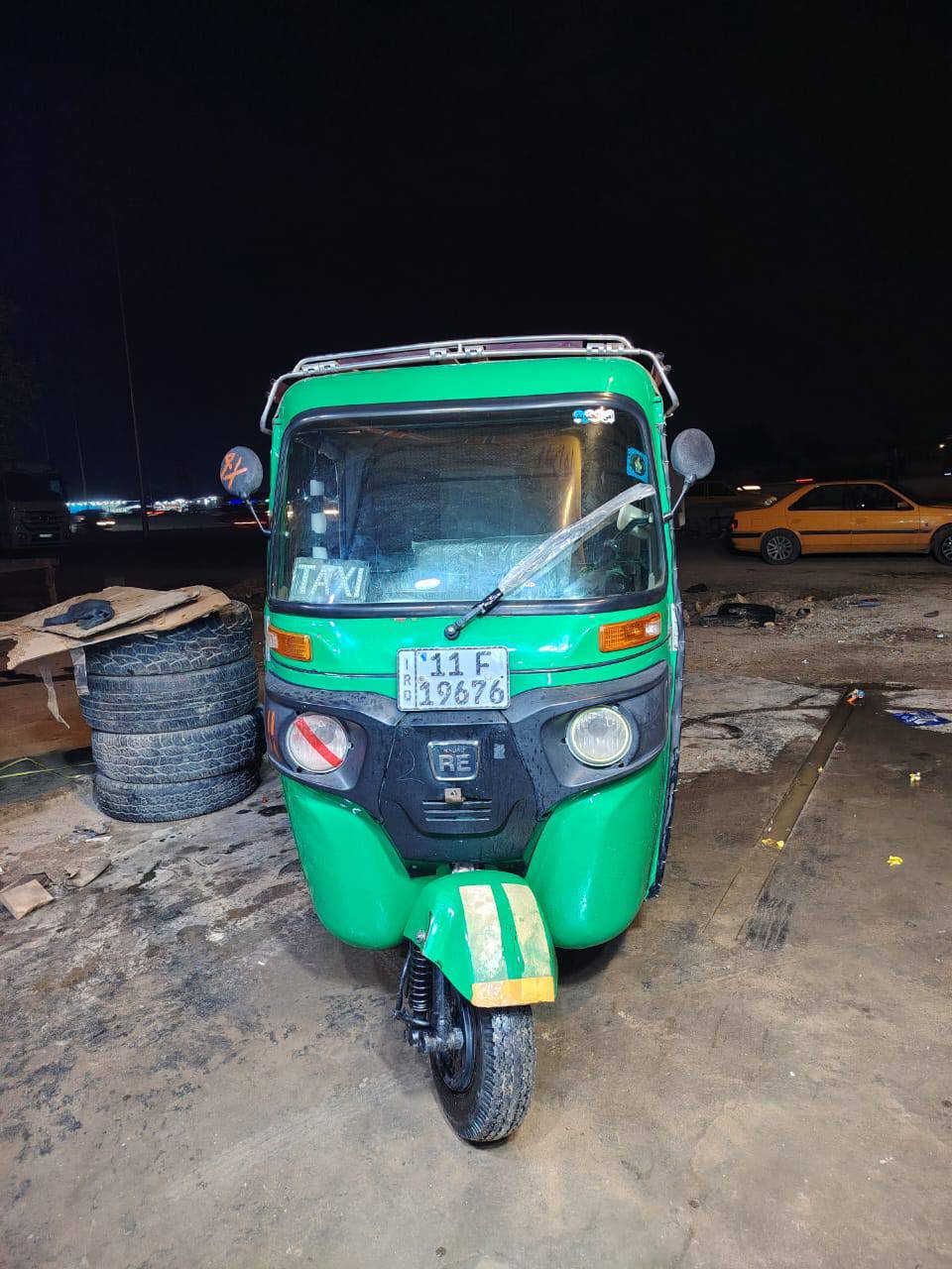 سلام عليكم تكتك 21مرقمه بيه صفحه تكتك حلوه وكاعده مكينته خير من الله ابيع الغراض وحد والتكتك وحد مكاني الشعب السريدات
***********
