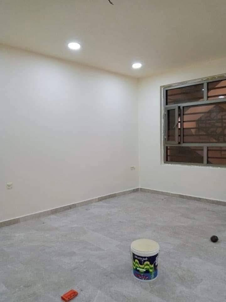 السلام عليكم يتوفر كادر صباغين درجه اولى خارج داخل العنوان الكاظميه ***********
