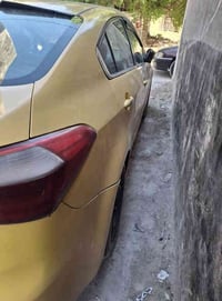 فورتي ٢٠١٥ للبيع سياره امريكيه حادثها باب وقبق جنطه بدون دواخل كير مكف...