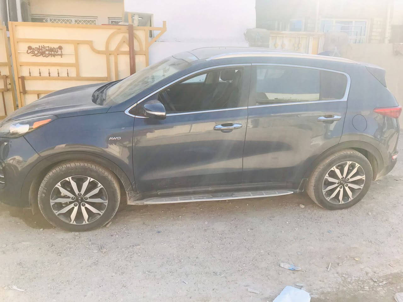 للبيع موديل 17 فول مواصفات فتحه سقف محرك2400 مكانه بغداد المشتل *********** هذا رقم صاحبه بي واتساب سيارة وارد امريكي حادثه بجم بدون دواخل جاملغات وبنيد سعره 140
