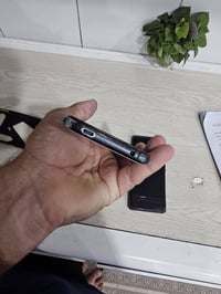 روك فون ٥ • ٨/١٢٨ • شاشة ١٤٤ هرتز