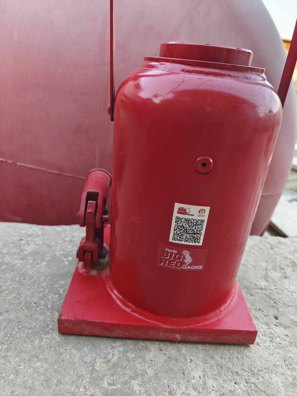 سلام عليكم جك نوعيه اصلى الله شاهد ولا مره مرفوع بي شتريت الى غرض اسوي بريس وما حتاجيته واريد ابيع 150 وبي مجال شي بصيط  الى يحب يتواصل على واتساب ***********
