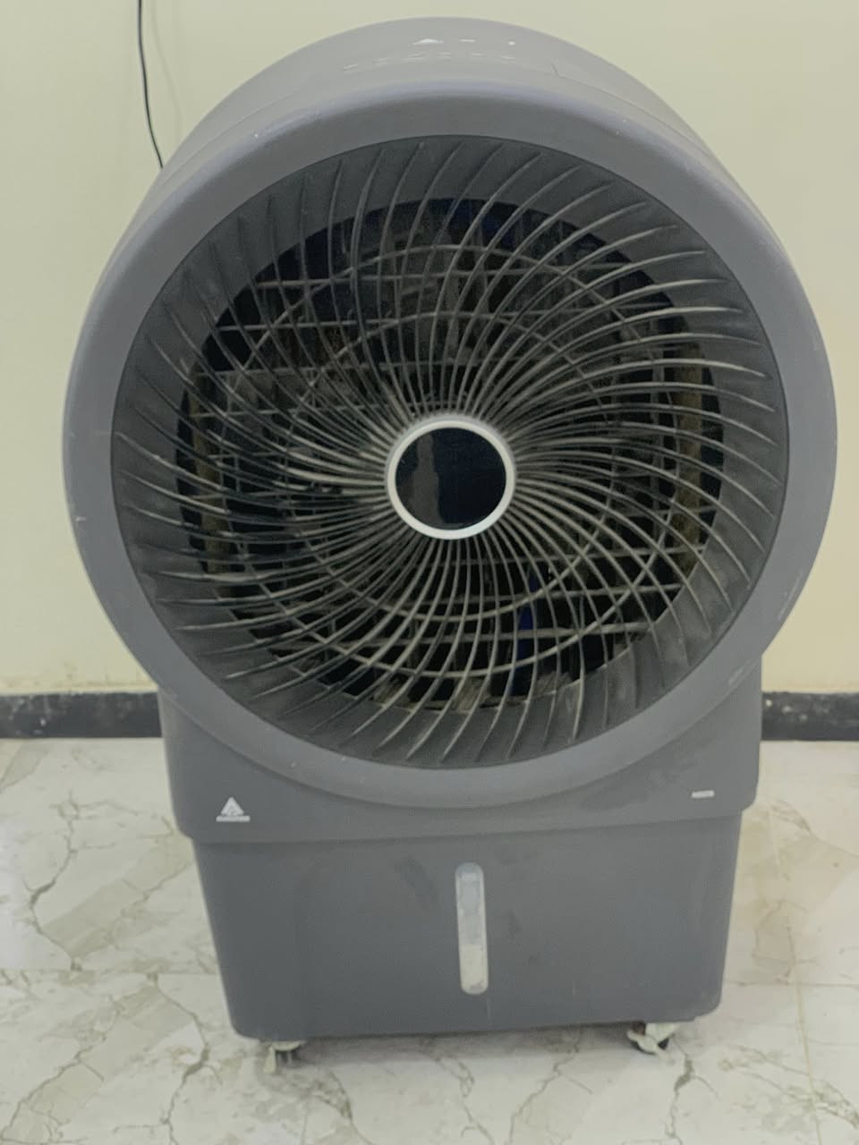 سلام عليكم من رخصه الادمن مبرده حديثه من شركه الحافظ مبرده اخت الجديده استخدام اقل من شهر بيها تحكم عن بعد ريموند وبيها دكم انته بعد بكيفك فا انطوني سعر والسعر الاكثر يشوف خيرها وانشالله ماقصر وياكم بالسعر مكاني بغداد الكاضمية سبب البيع شتريت سبلت وعفتها حرامات ياكلها تراب متواجد ماسنجر


**إذا كنت صاحب هذا الإعلان وتريد حذفه لأي سبب، رجاءا أرسل رسالة إلى الدعم الفني**