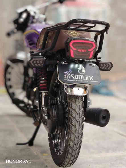 سلام عليكم دراجه ايراني 5كير موديل 2025 دراجه كفاله عامه جديده استعمال شخصي لدكلي شبيه كفاله سعر950 وبيه مجال بصيط مكاني بغداد حريه رقم الهاتف ***********
