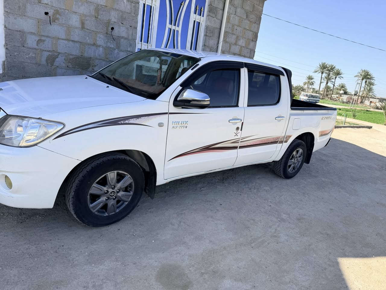 تيوتا ٢٠٠٦ بيه جاملغ وبنيد صبغ
سنويه وهزه جديد ٢٠٣١ 
تبريد شغال تخم تاير 
السعر ١٢٠ وبيه مجال 
***********
عنوان عامريه الصمود
