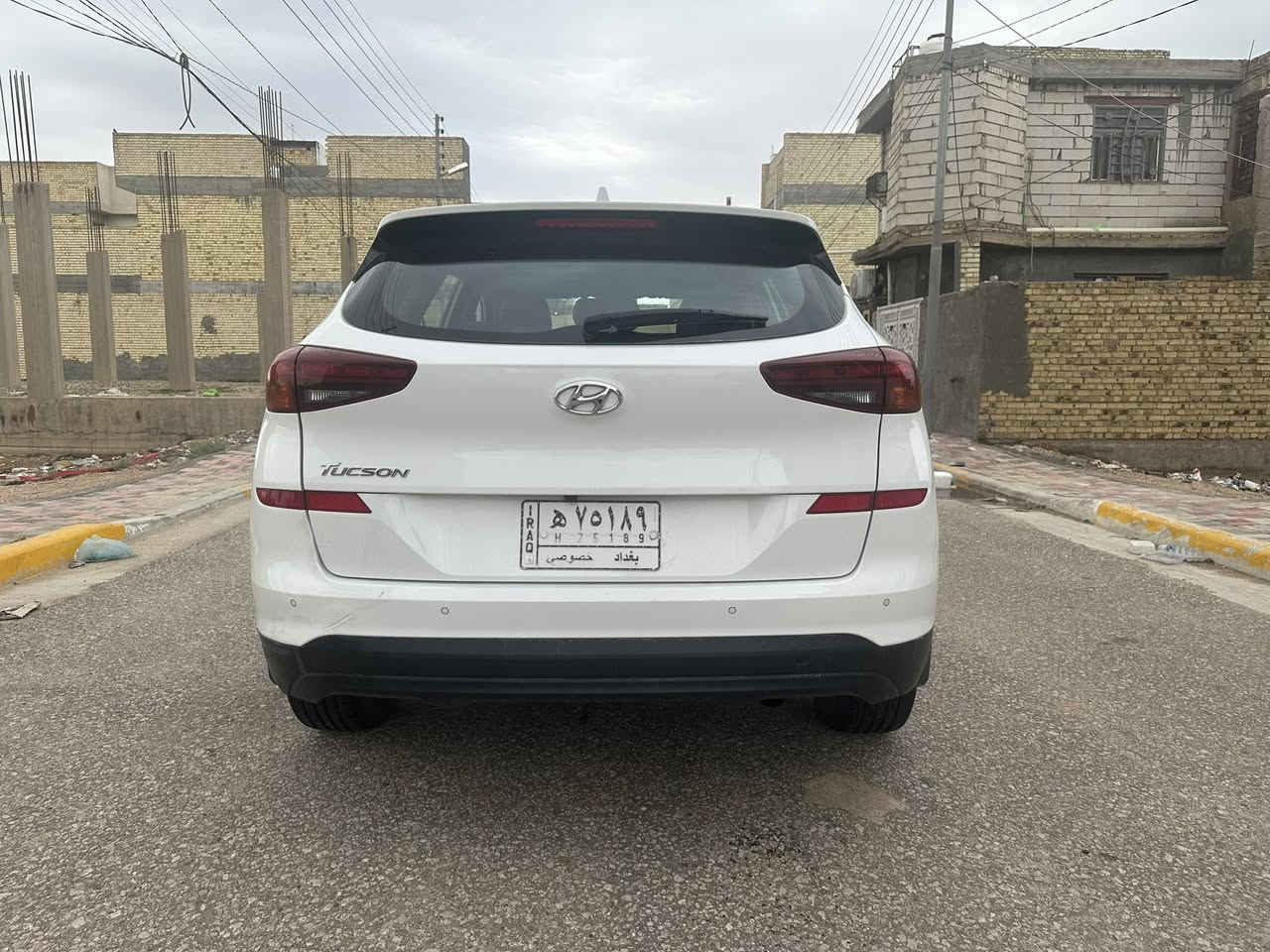 توسان خليجي 2020 خليجي الكاصد لون ابيض ماشيه 47000 الف  مواصفات بصمة ابواب كشن كهرباء تثبيت سرعه كروس شاحن واير ليس لايتات اماميه وخلفيه LED ثلاجه بالجكمجه وضعيات قيادة ( ايكو سبورت وكومفورد ) حساسات امامي وخلفي كامرة خلفيه دوارة شاه وسطيه كار بلي  بصمتين اصليه وكتلوكات ويل كب خمسه اشايرترحيب مري شفط ومكينه2000 دوش المرغوب السيارة بعدها بوضعيه تبريد امامي وخلفي
بغداد الجديده السعر 195 ورقه
***********
***********
